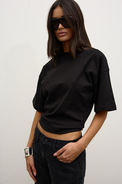 Lex T-Shirt in Black – Top