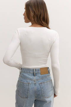 Lara Bodysuit in White – Bodysuit